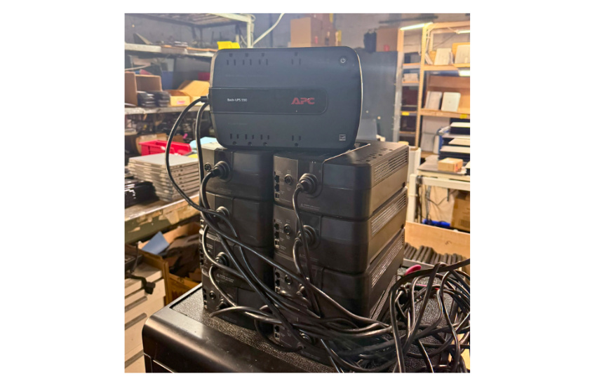 APC Back-UPS ES 550 Battery Backup &amp; Surge Protector
