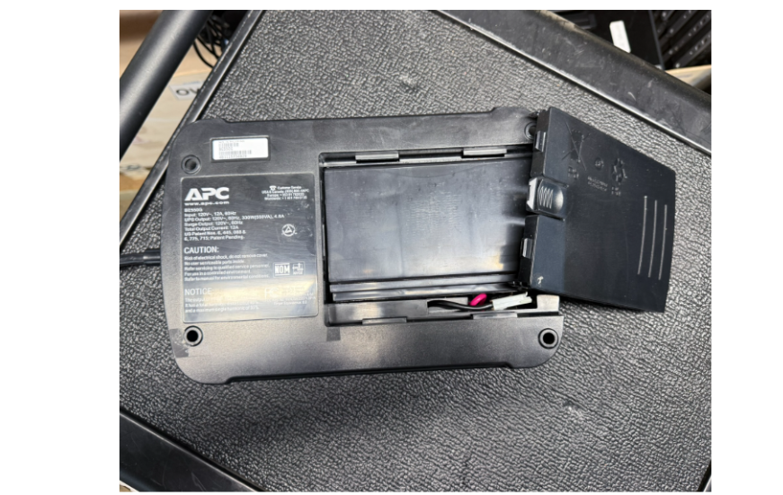 APC Back-UPS ES 550 Battery Backup &amp; Surge Protector